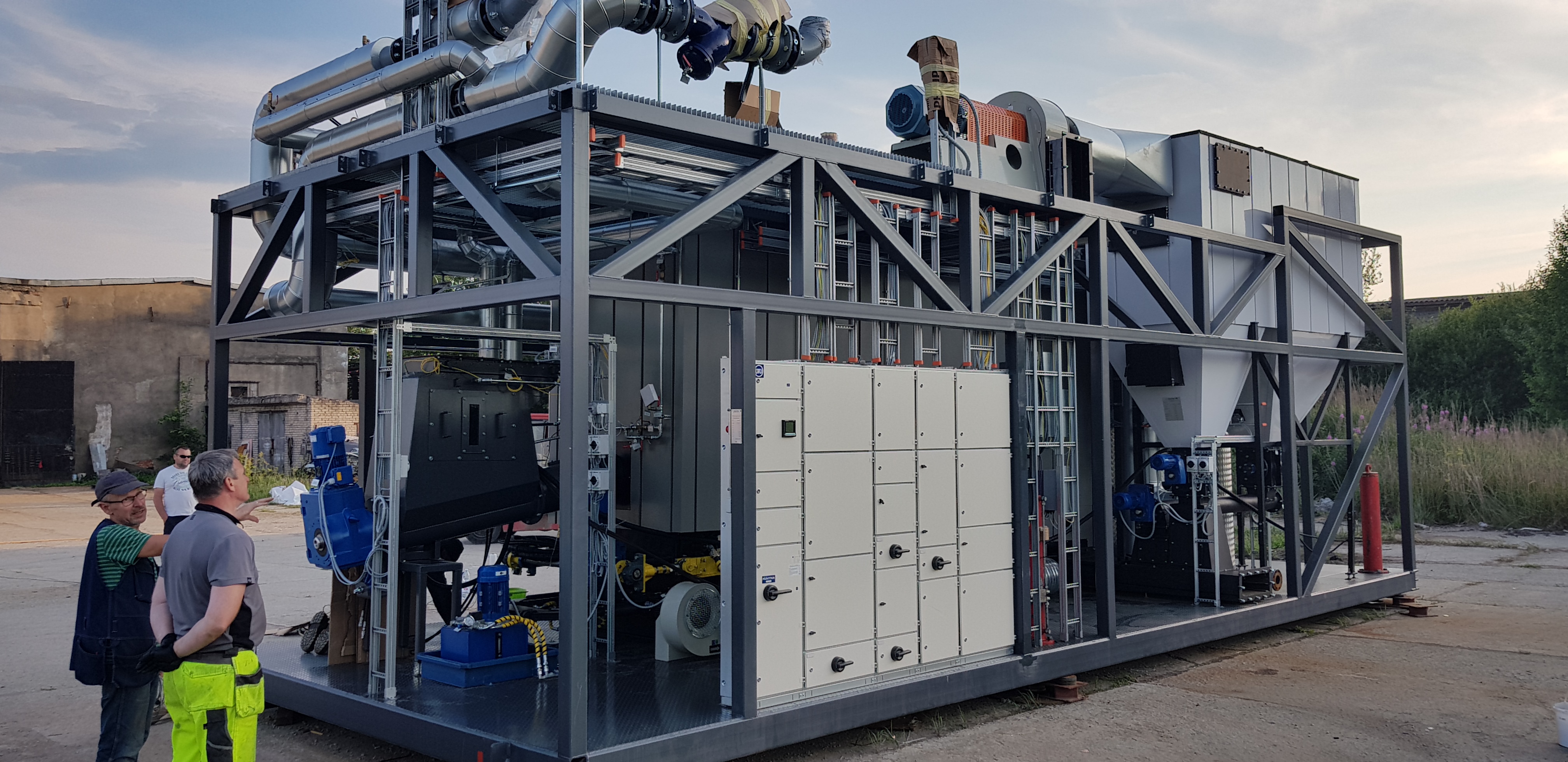 03dcd8541fd5b07c64a5fec71732898b1ecde368